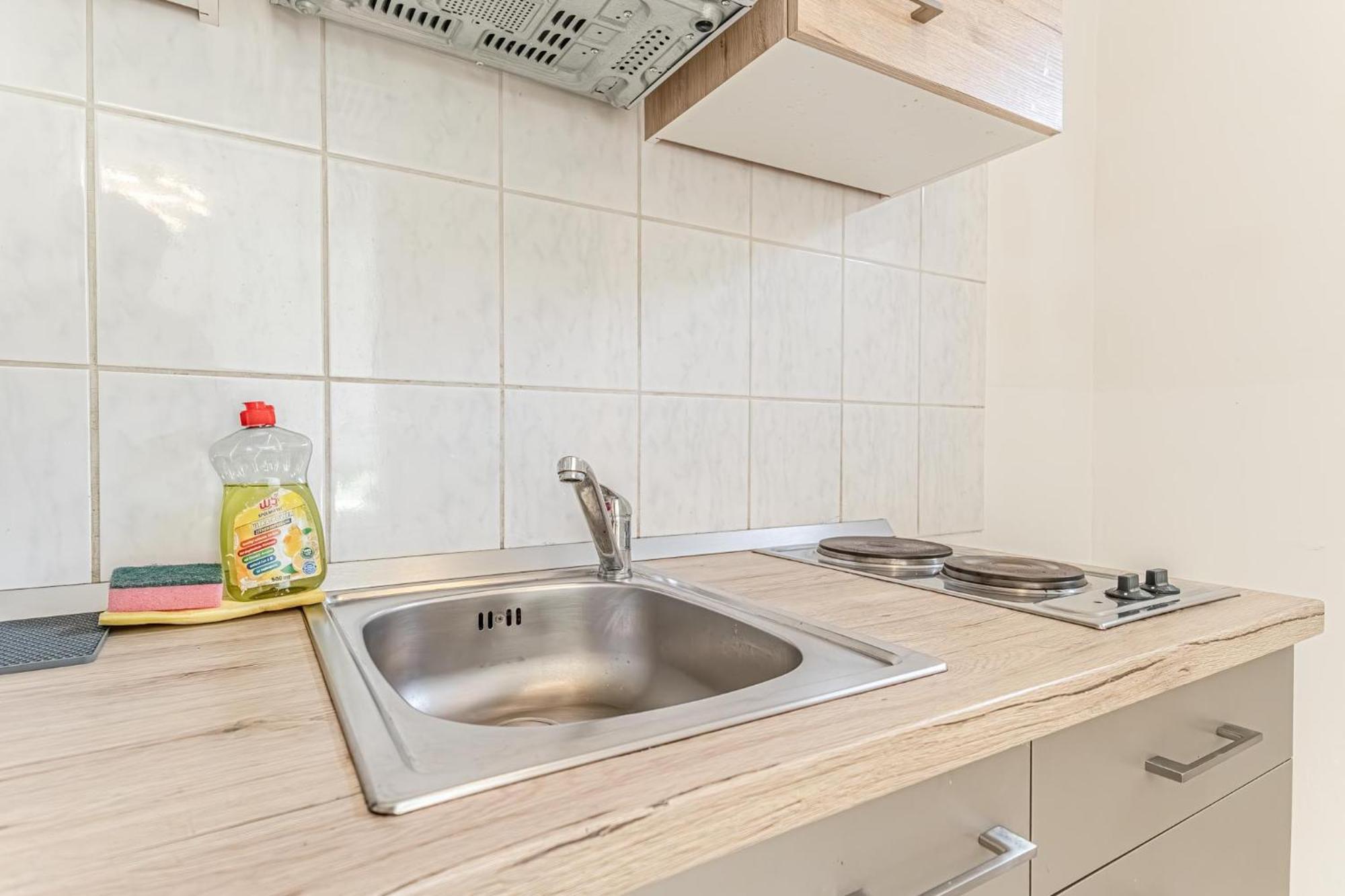 City Vibes: 1Br Apt, 10 Min To Westbahnhof Wiedeń Zewnętrze zdjęcie