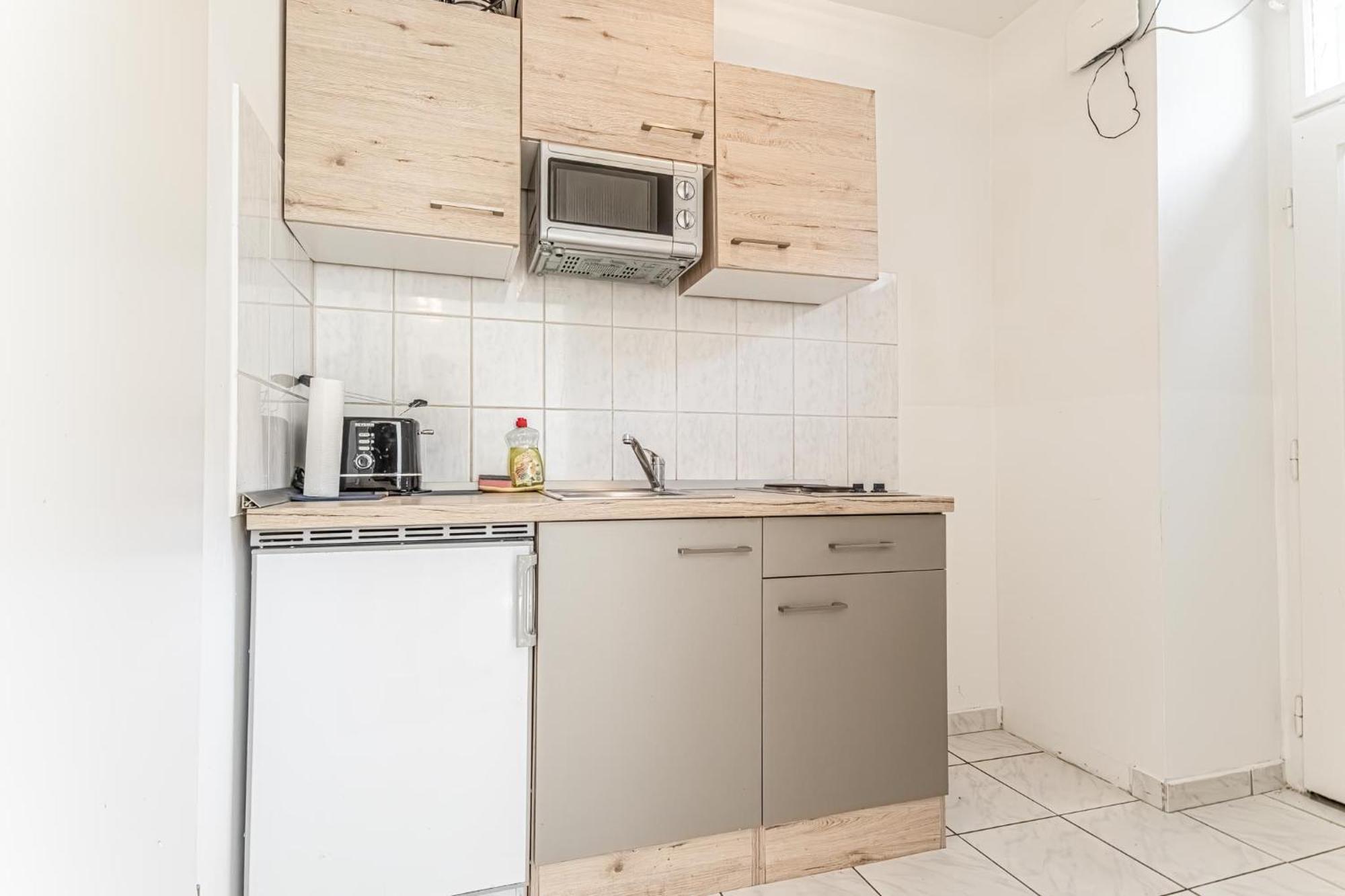 City Vibes: 1Br Apt, 10 Min To Westbahnhof Wiedeń Zewnętrze zdjęcie